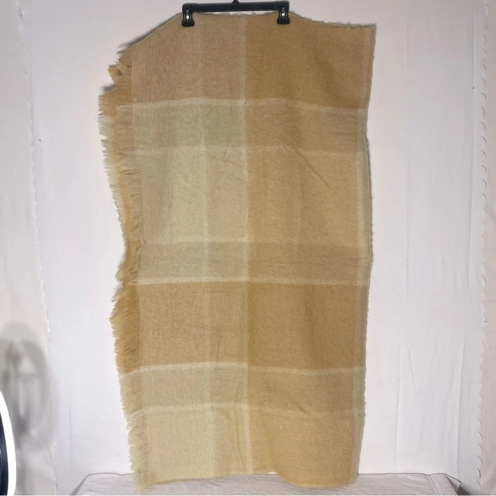 5/$35 Indigo Home Tan Beige Plaid Throw Blanket